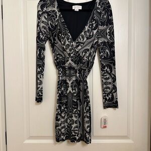 Jessica Simpson Black and Gray Long Sleeve Dress